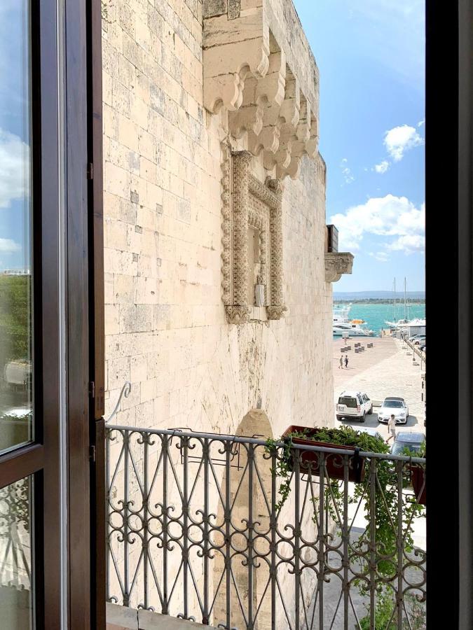 La Gorgone Ortigia Suites Syracuse Exterior foto